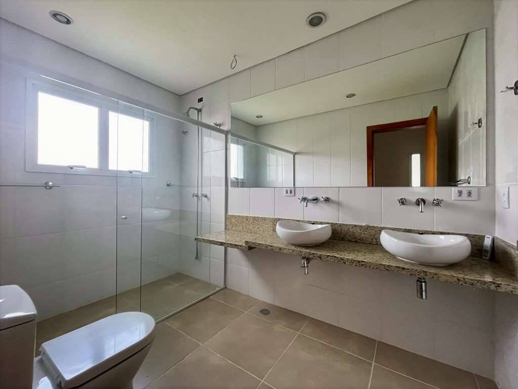 Casa de Condomínio à venda com 3 quartos, 271m² - Foto 30