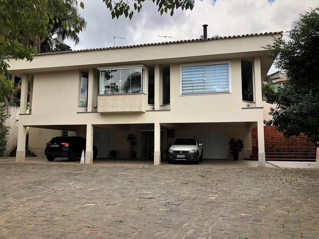 Casa de Condomínio à venda com 4 quartos, 587m² - Foto 2