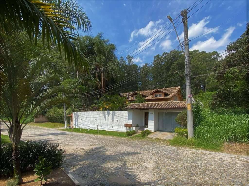 Casa à venda com 4 quartos, 780m² - Foto 2