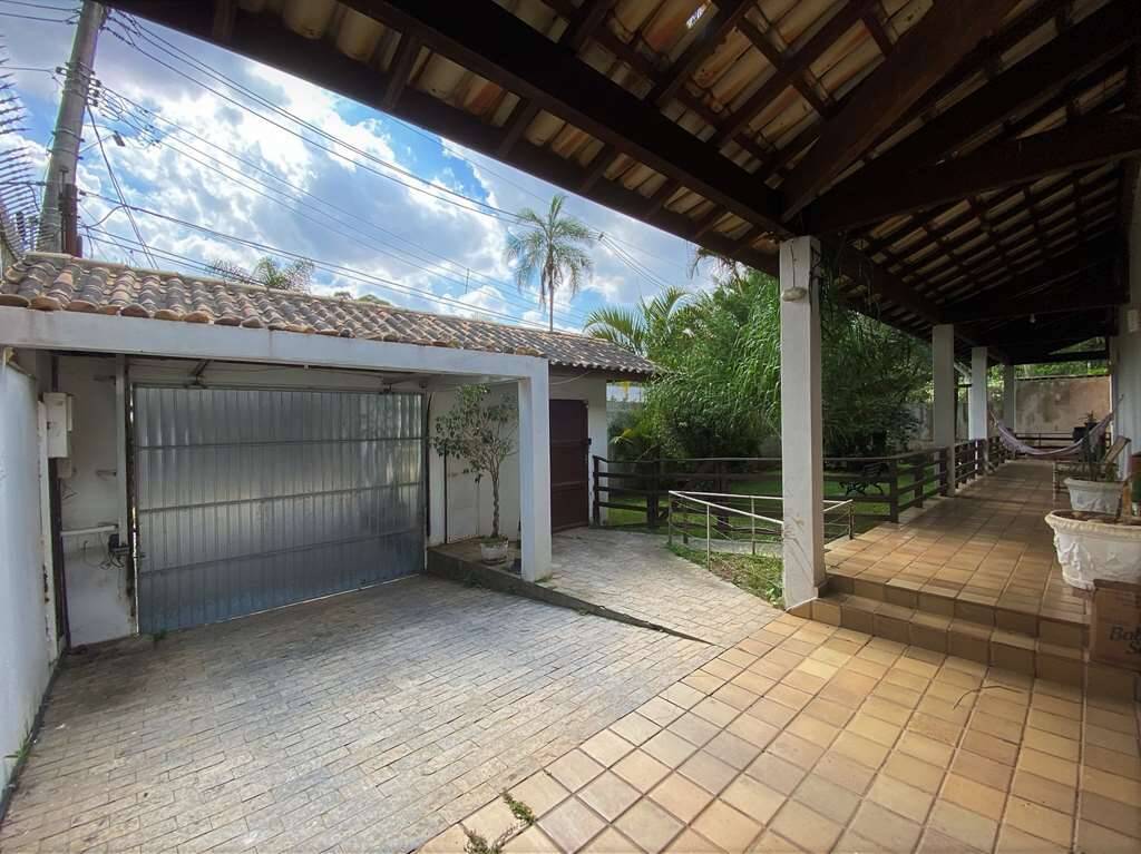 Casa à venda com 4 quartos, 780m² - Foto 3