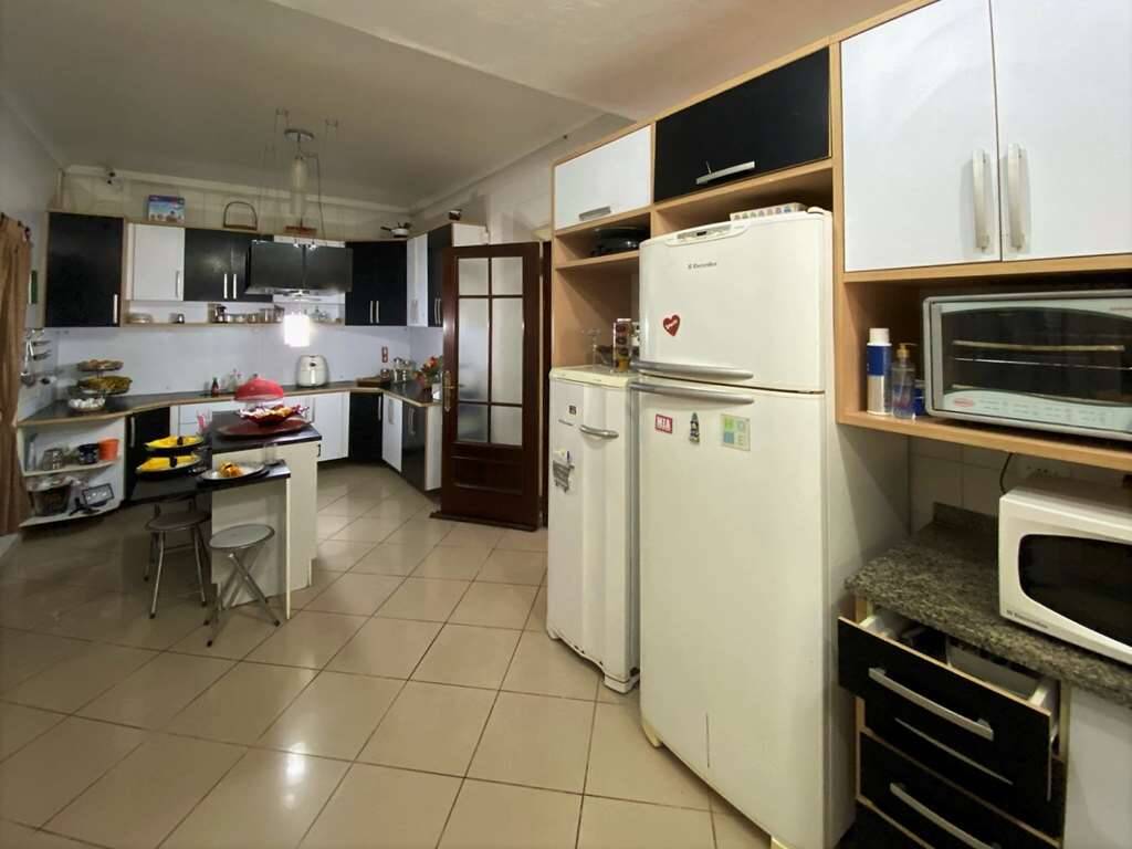 Casa à venda com 4 quartos, 780m² - Foto 19