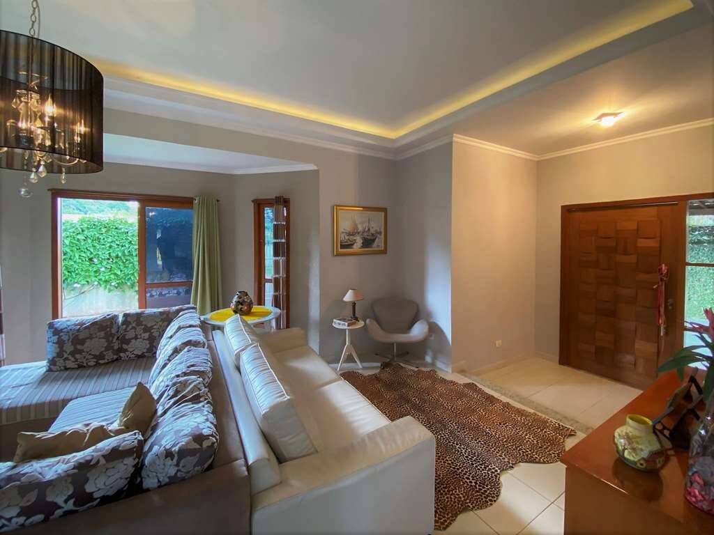 Casa à venda com 4 quartos, 362m² - Foto 9