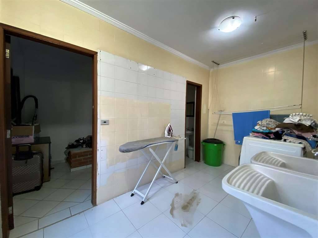 Casa à venda com 3 quartos, 553m² - Foto 47