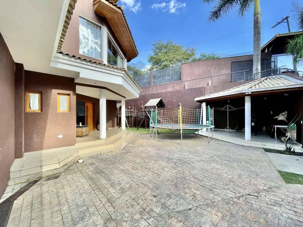 Casa à venda e aluguel com 5 quartos, 890m² - Foto 9