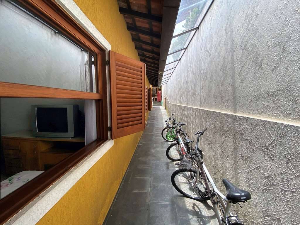 Casa de Condomínio à venda com 3 quartos, 361m² - Foto 32