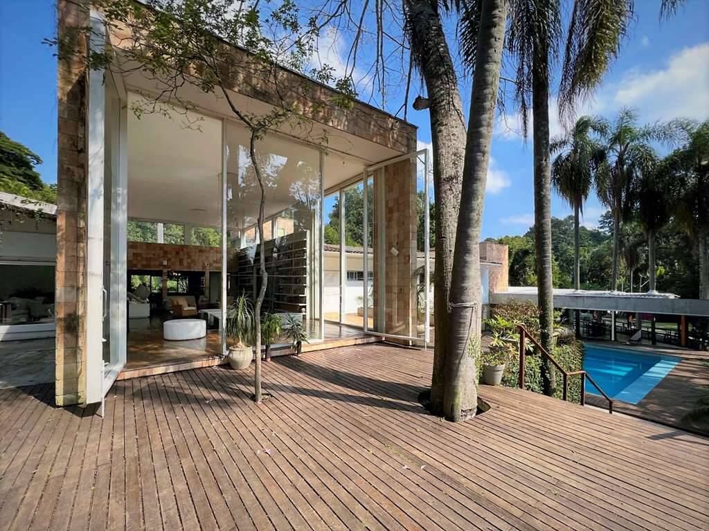 Casa à venda com 6 quartos, 1190m² - Foto 31