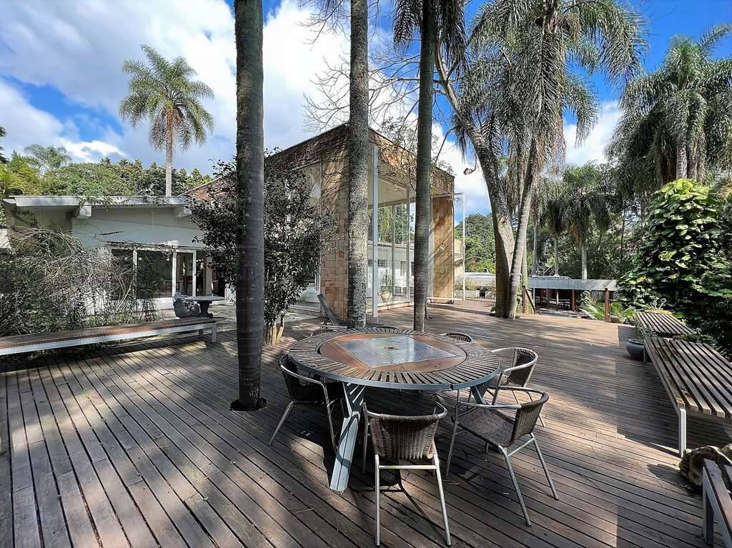 Casa à venda com 6 quartos, 1190m² - Foto 35