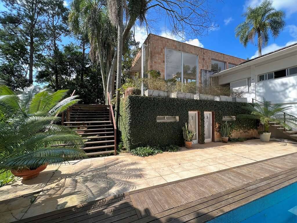 Casa à venda com 6 quartos, 1190m² - Foto 46