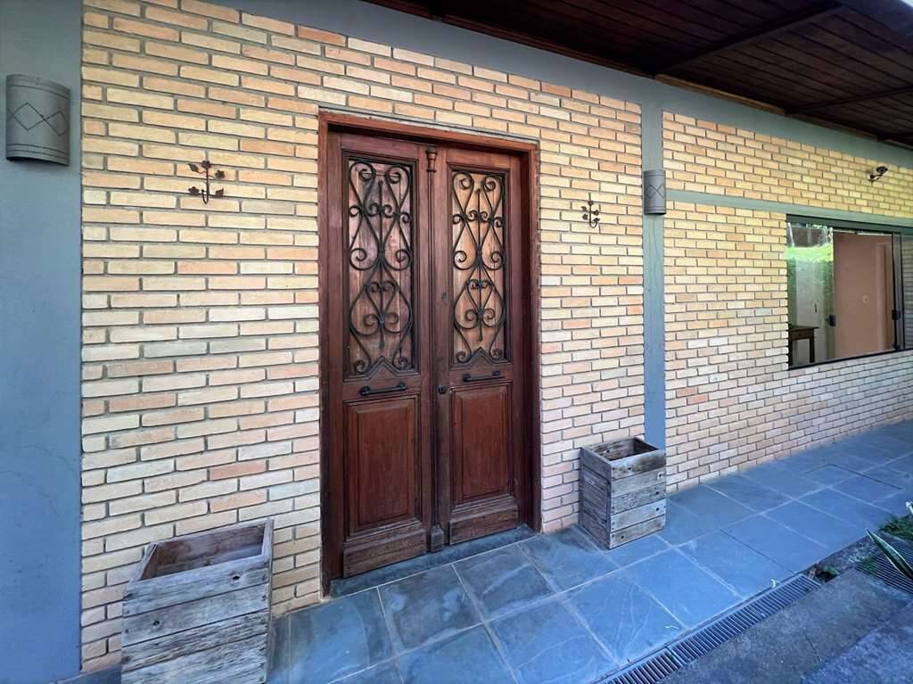 Casa de Condomínio à venda com 5 quartos, 382m² - Foto 4