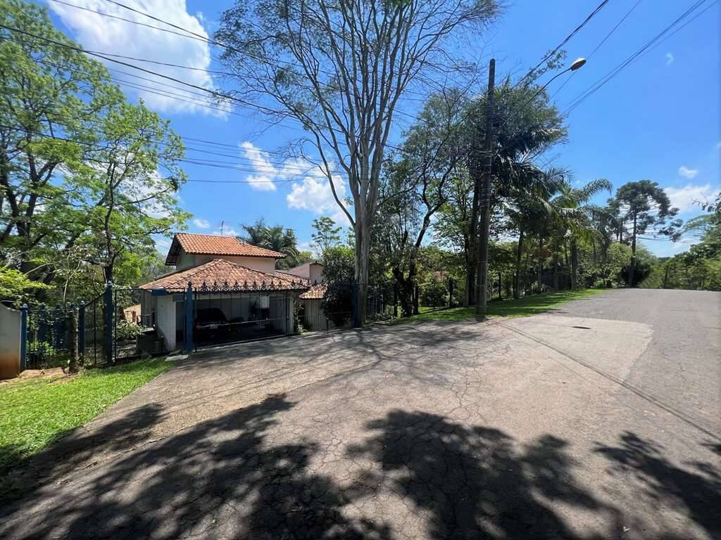 Casa de Condomínio à venda com 3 quartos, 545m² - Foto 2