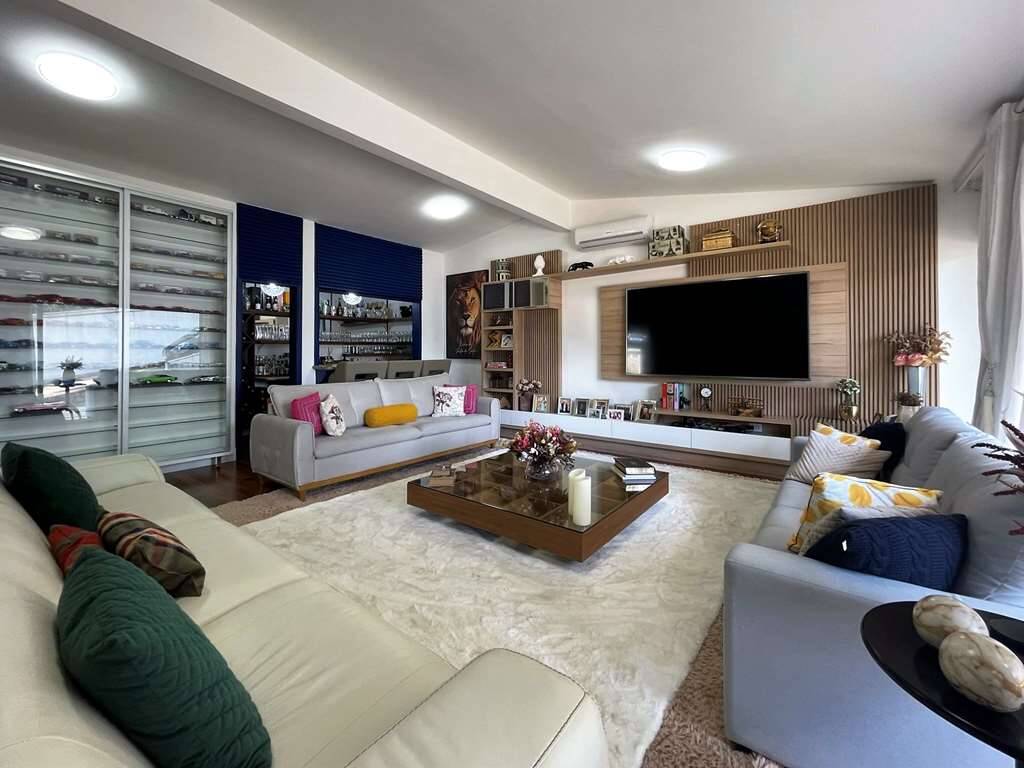 Casa à venda com 4 quartos, 850m² - Foto 14