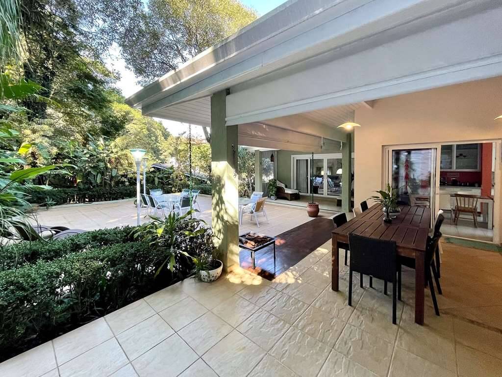 Casa de Condomínio à venda com 4 quartos, 553m² - Foto 29