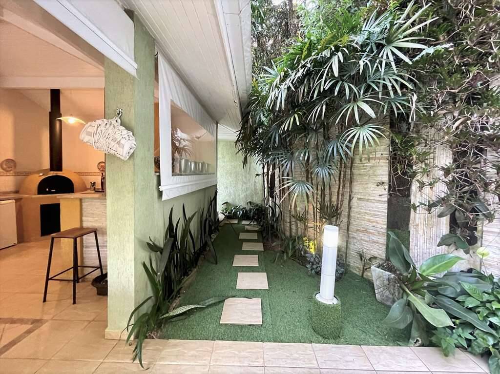 Casa de Condomínio à venda com 4 quartos, 553m² - Foto 31