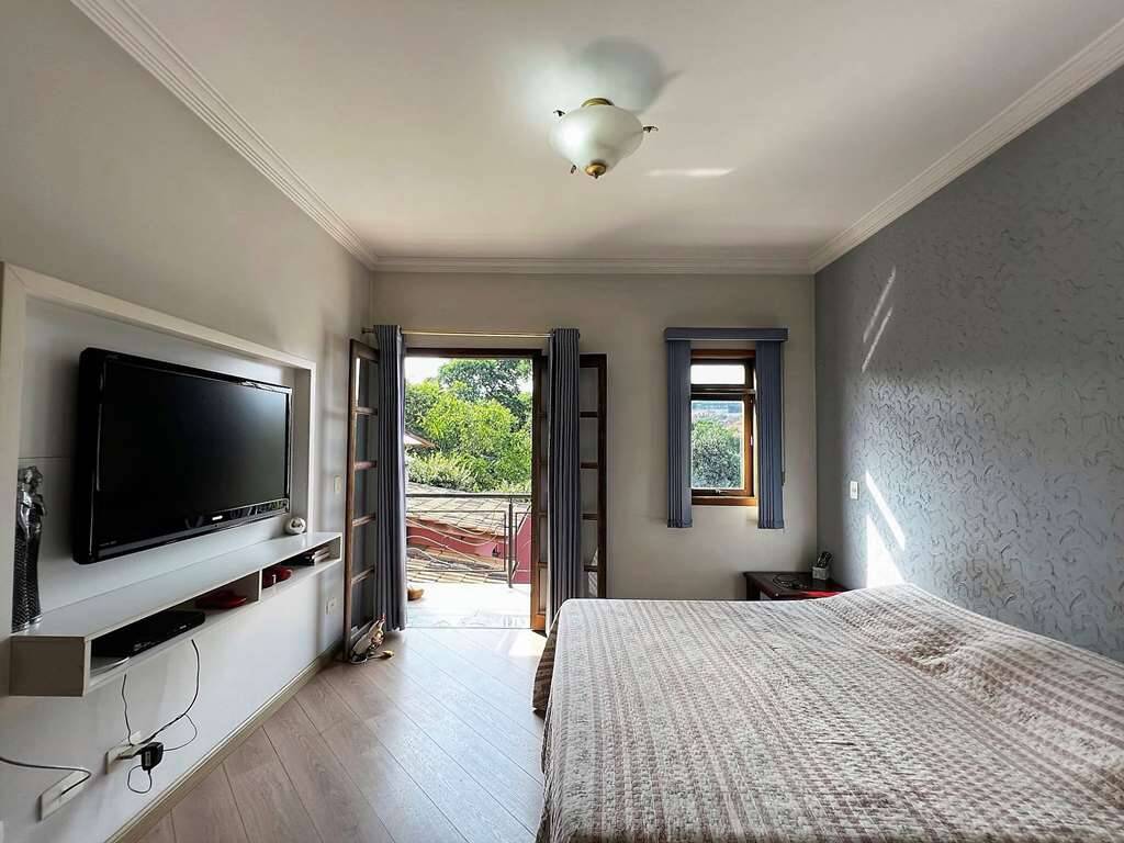 Casa de Condomínio à venda com 3 quartos, 360m² - Foto 28