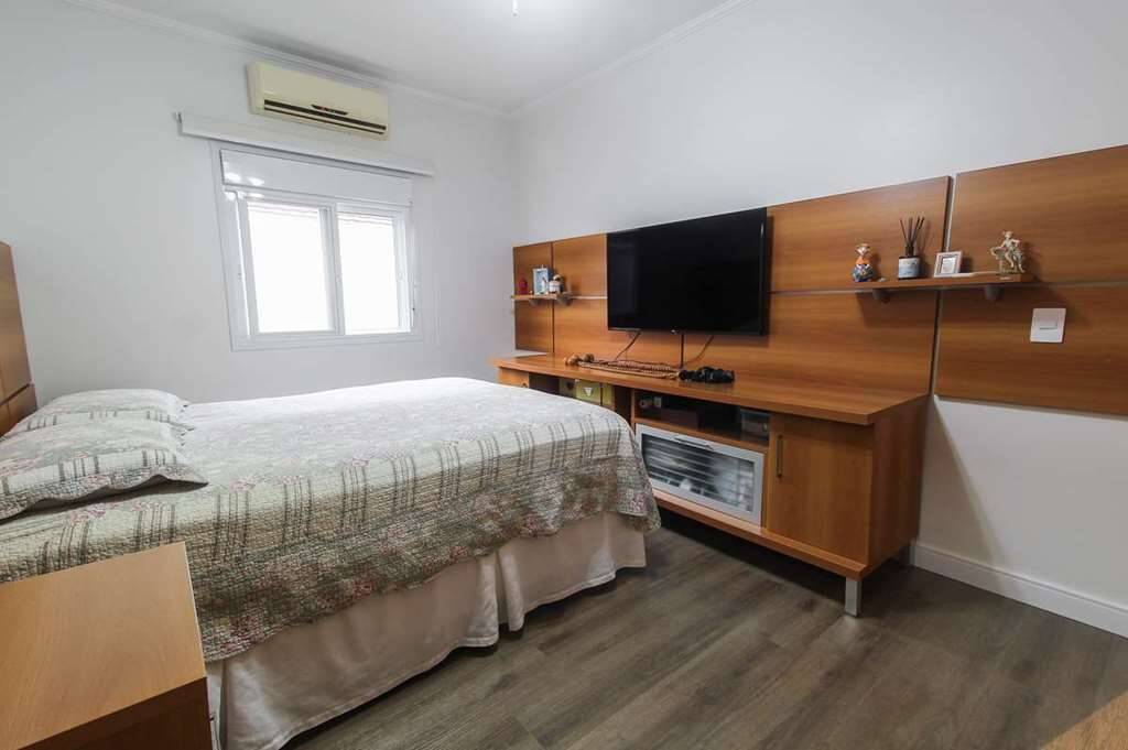 Casa de Condomínio à venda com 3 quartos, 370m² - Foto 47