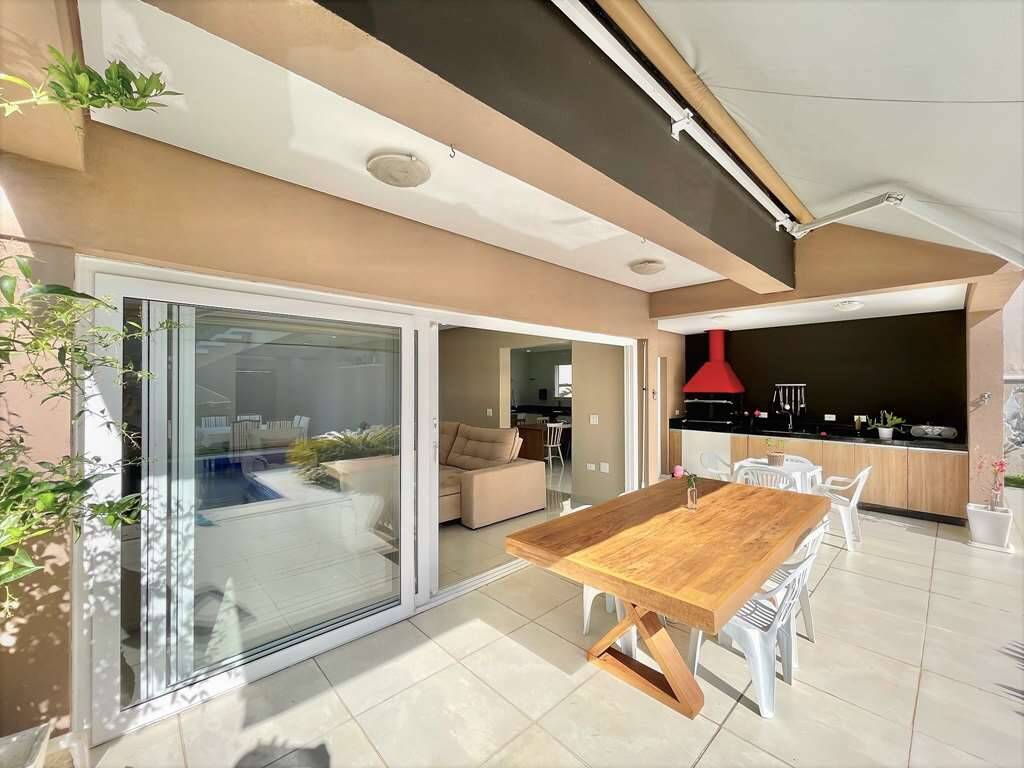 Casa de Condomínio à venda com 4 quartos, 315m² - Foto 19