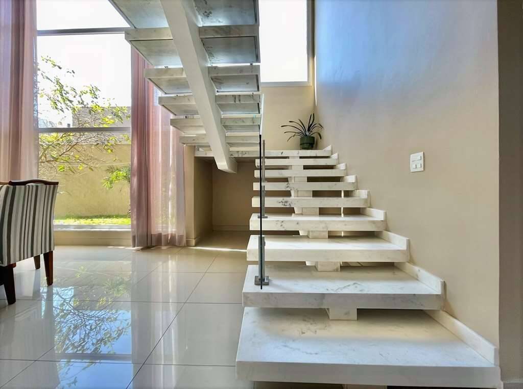 Casa de Condomínio à venda com 4 quartos, 315m² - Foto 26