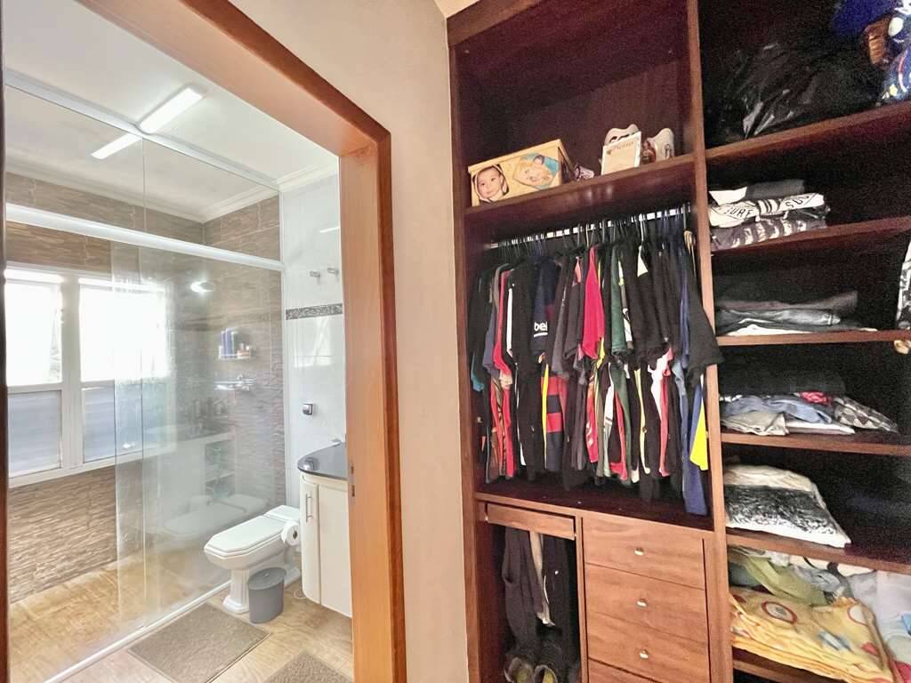 Casa de Condomínio à venda com 4 quartos, 494m² - Foto 32