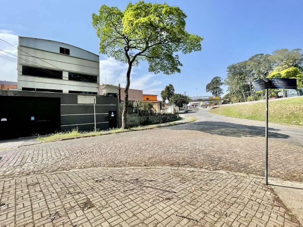 Prédio Inteiro à venda e aluguel, 585m² - Foto 2