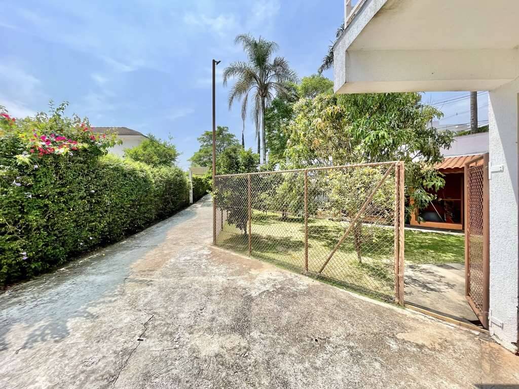 Casa de Condomínio à venda com 6 quartos, 1200m² - Foto 36