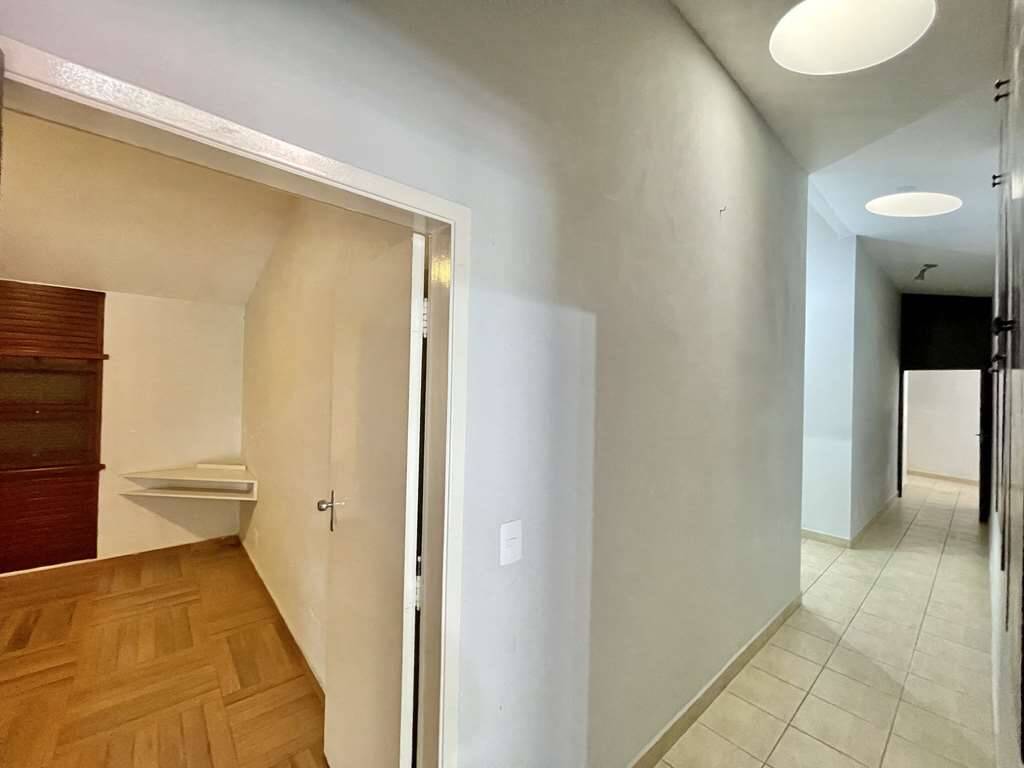 Casa à venda com 4 quartos, 409m² - Foto 19