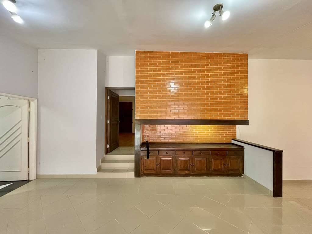 Casa à venda com 4 quartos, 409m² - Foto 18