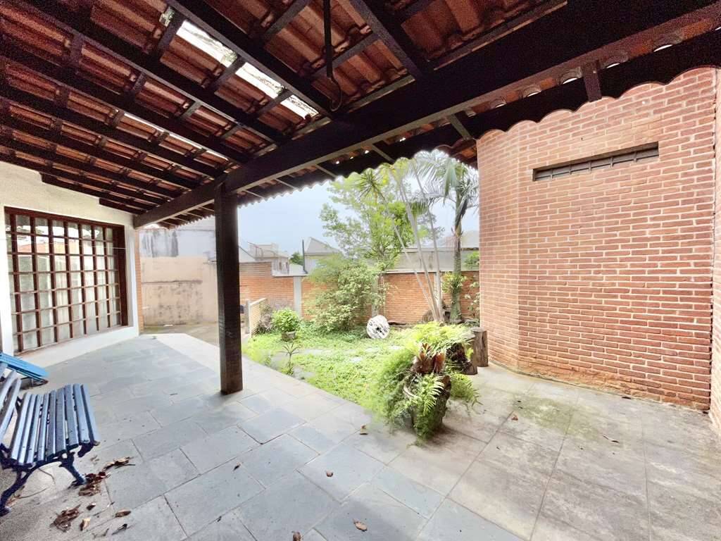 Casa à venda com 4 quartos, 353m² - Foto 14