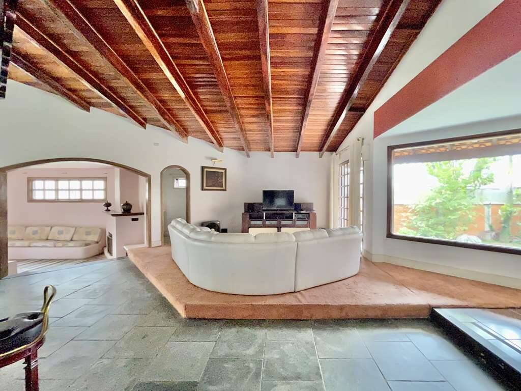 Casa à venda com 4 quartos, 353m² - Foto 26