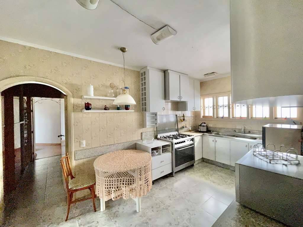 Casa à venda com 4 quartos, 353m² - Foto 30