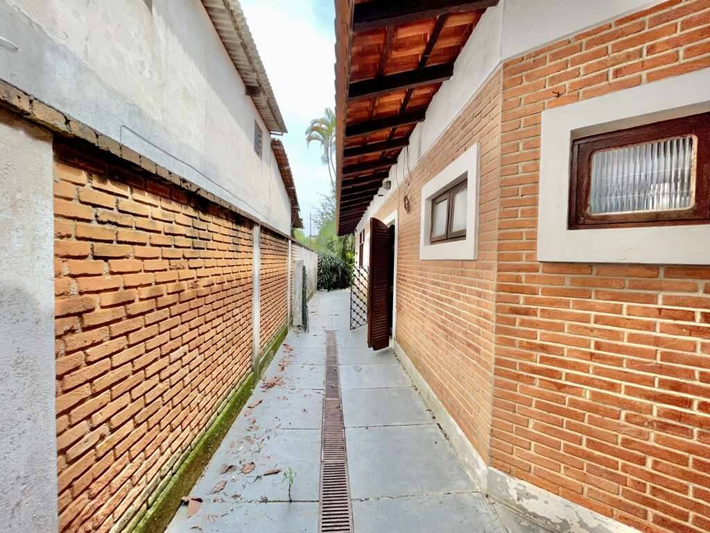 Casa à venda com 4 quartos, 353m² - Foto 47