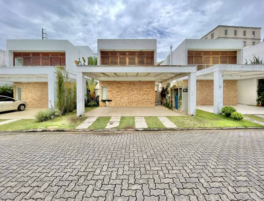 Casa de Condomínio à venda com 3 quartos, 173m² - Foto 1