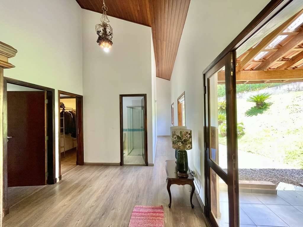 Casa de Condomínio à venda com 4 quartos, 445m² - Foto 31