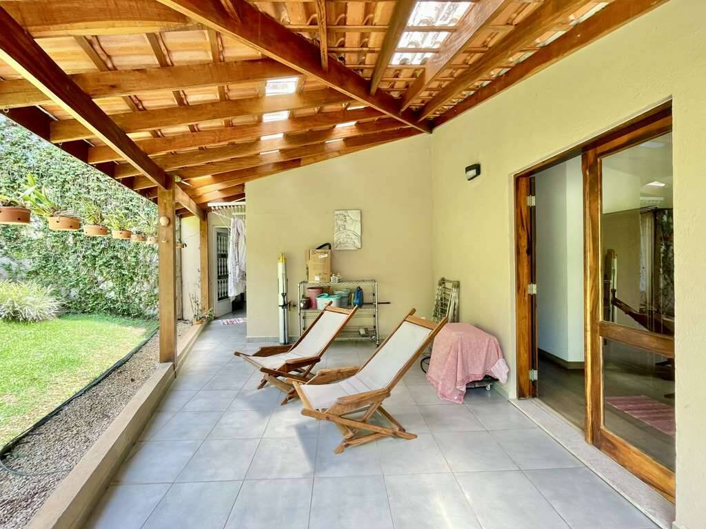 Casa de Condomínio à venda com 4 quartos, 445m² - Foto 32