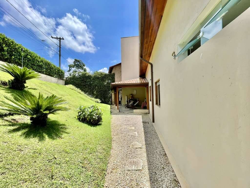 Casa de Condomínio à venda com 4 quartos, 445m² - Foto 35