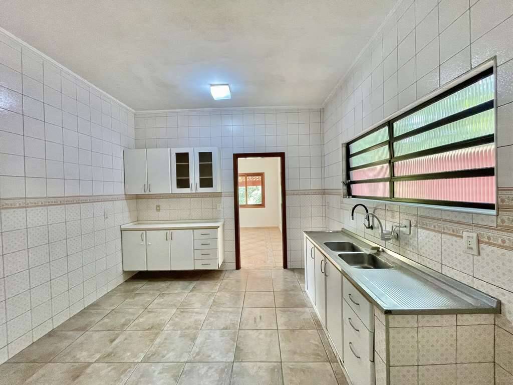 Casa de Condomínio à venda com 5 quartos, 360m² - Foto 21