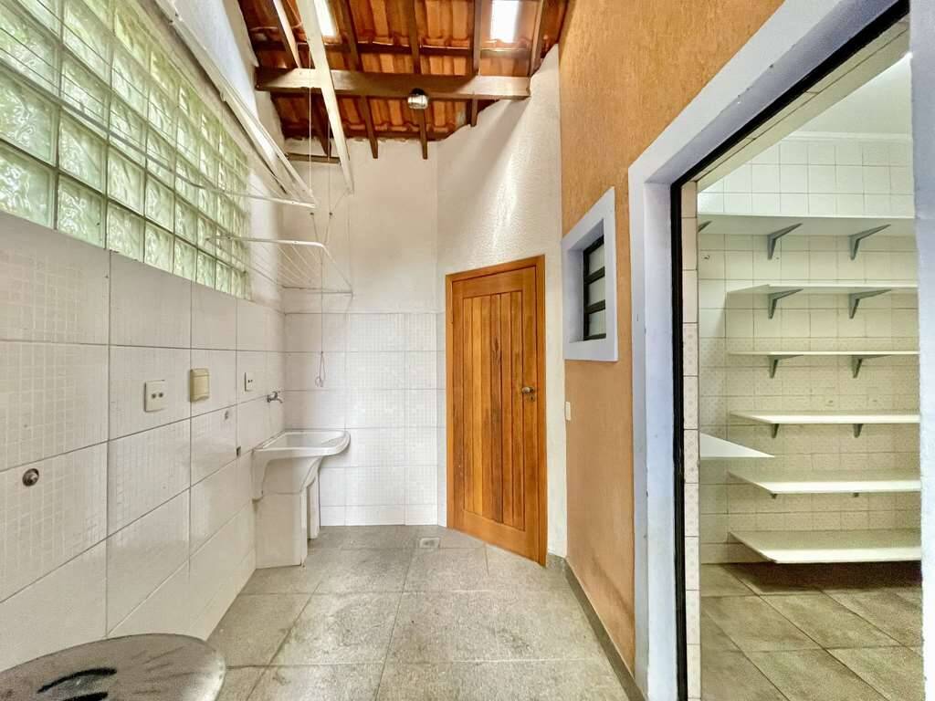 Casa de Condomínio à venda com 5 quartos, 360m² - Foto 24