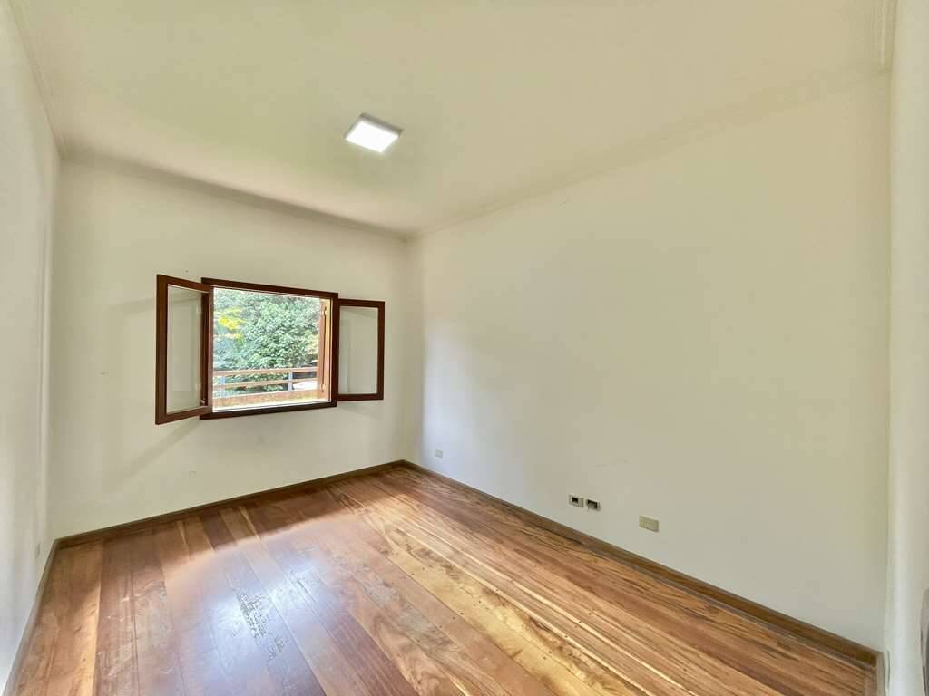 Casa de Condomínio à venda com 5 quartos, 360m² - Foto 30