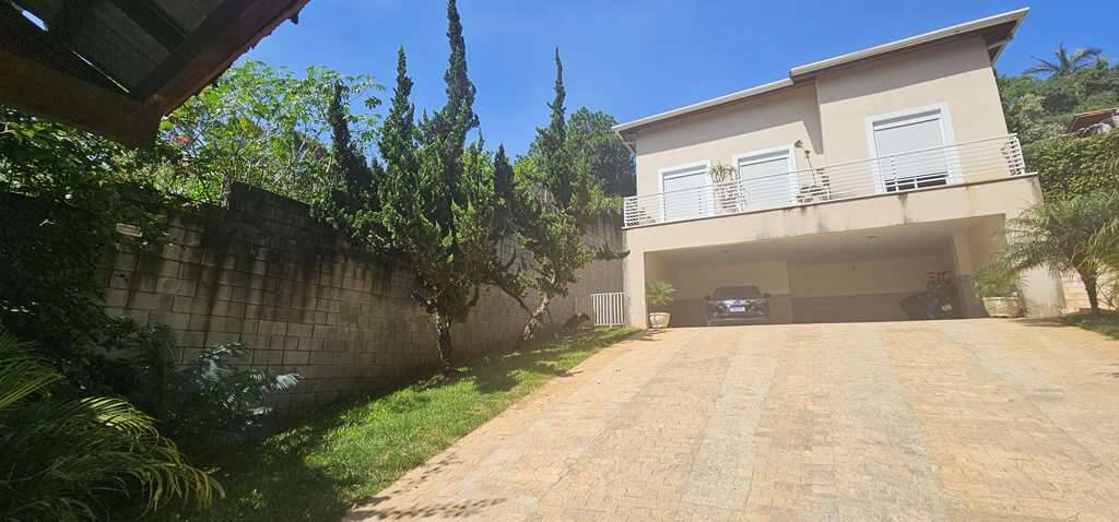 Casa à venda com 3 quartos, 358m² - Foto 2