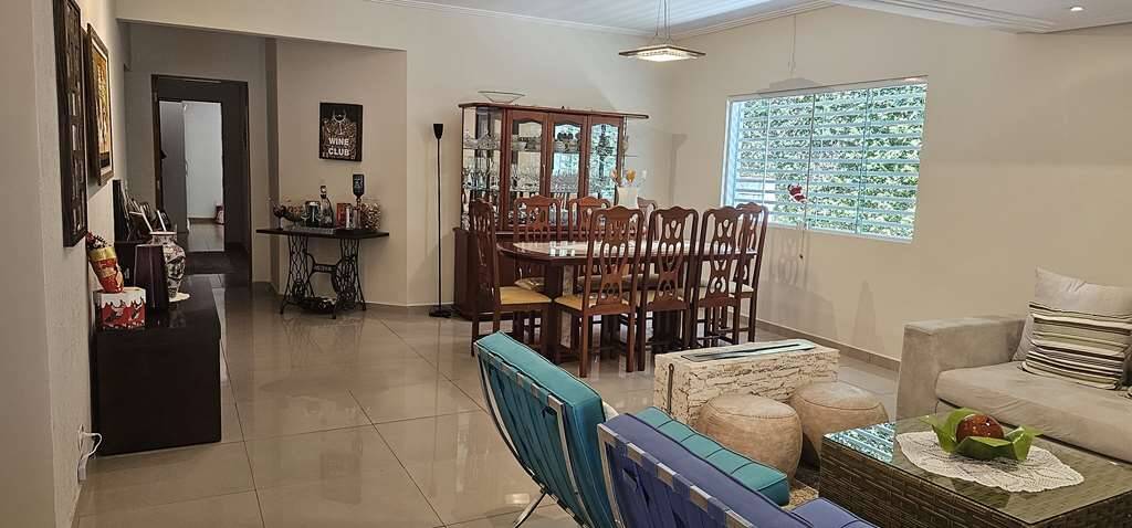 Casa à venda com 3 quartos, 358m² - Foto 22