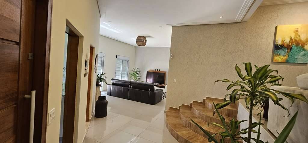 Casa à venda com 3 quartos, 358m² - Foto 12