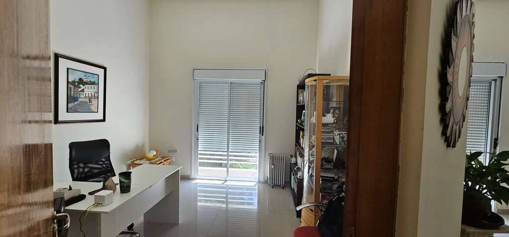 Casa à venda com 3 quartos, 358m² - Foto 28