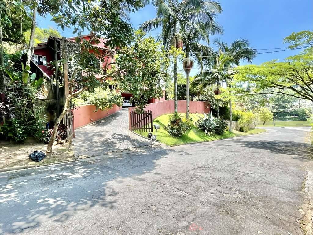 Casa de Condomínio à venda com 4 quartos, 256m² - Foto 4