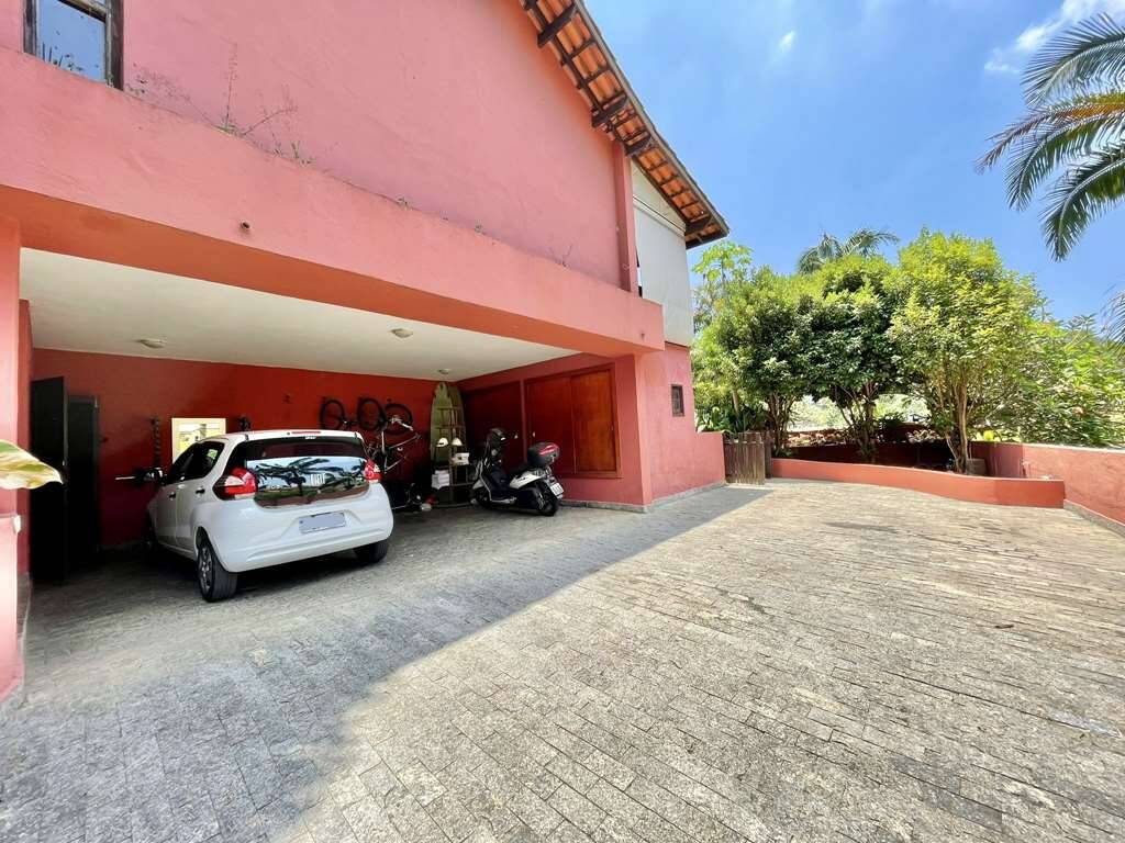 Casa de Condomínio à venda com 4 quartos, 256m² - Foto 9