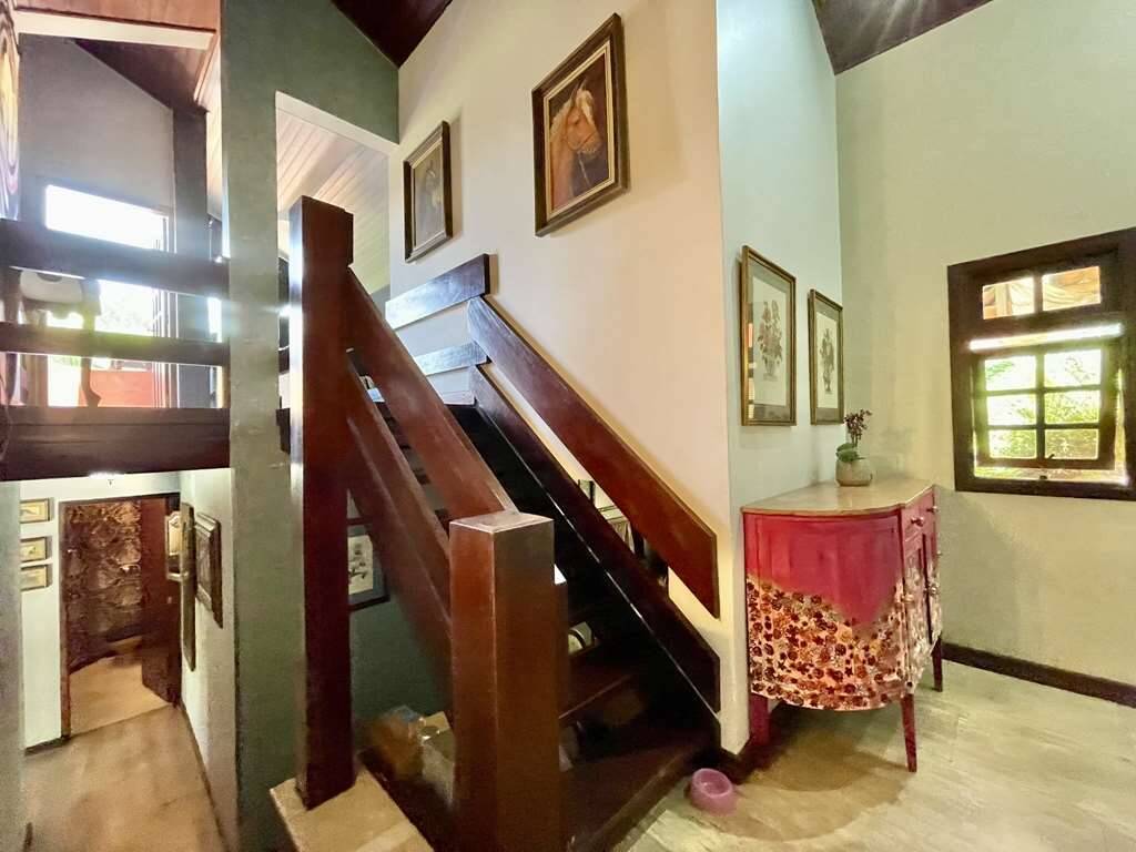 Casa de Condomínio à venda com 4 quartos, 256m² - Foto 18