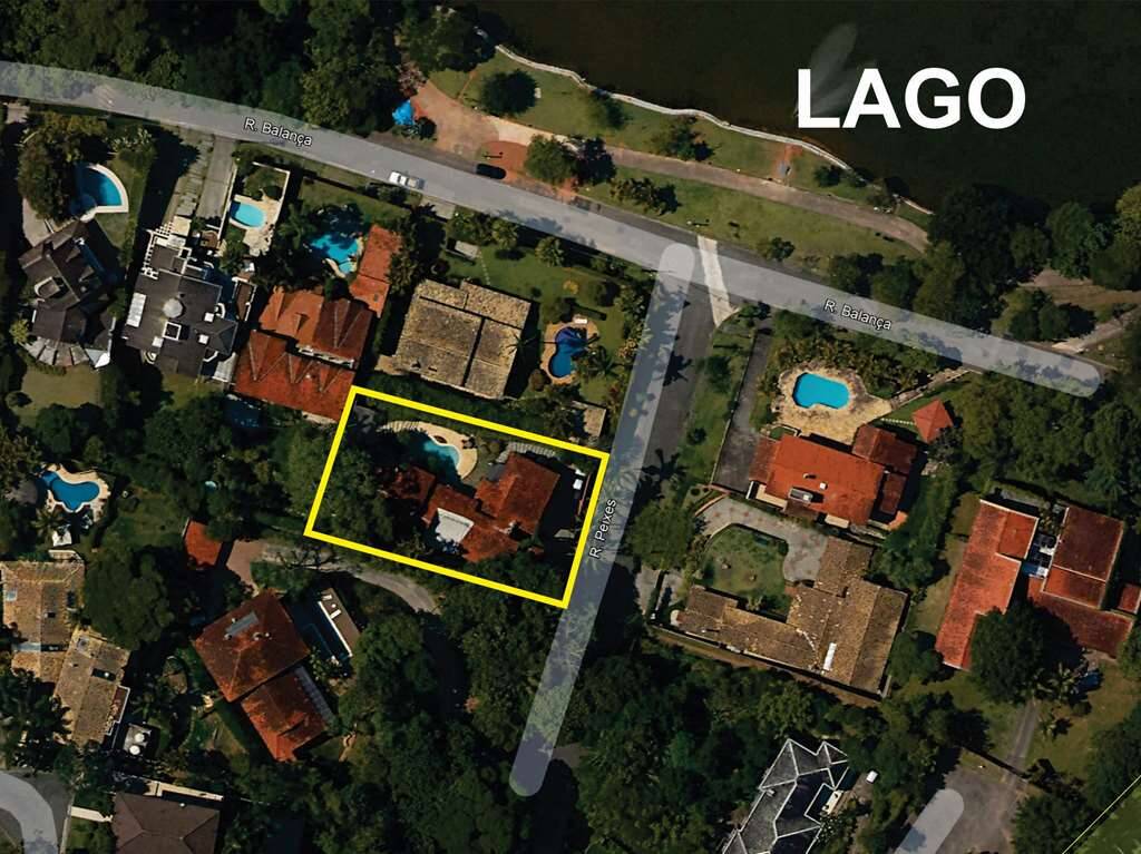 Casa de Condomínio à venda com 4 quartos, 256m² - Foto 3