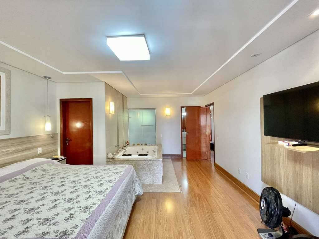 Casa de Condomínio à venda com 5 quartos, 618m² - Foto 29