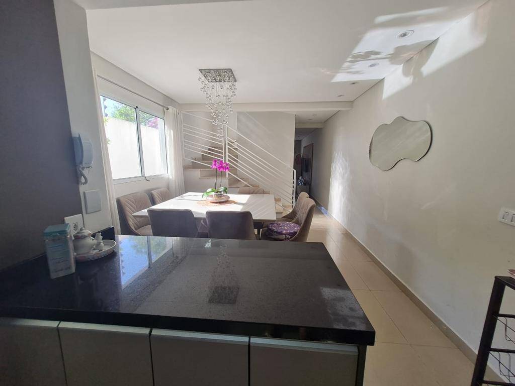 Casa à venda com 3 quartos, 97m² - Foto 12