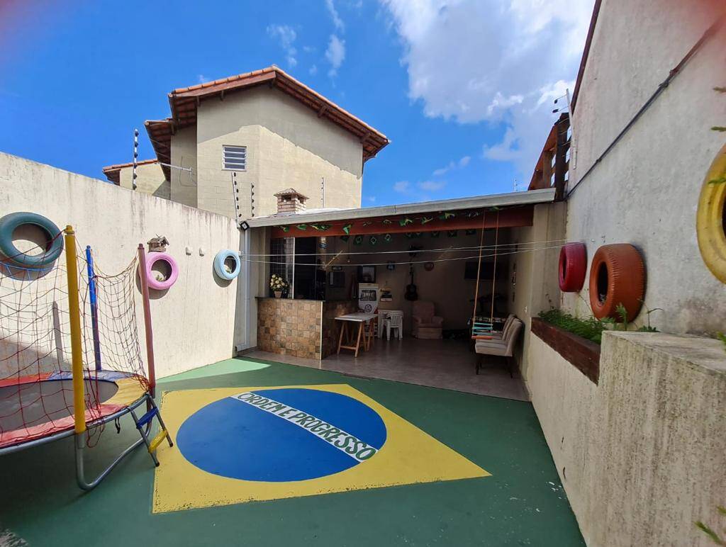 Casa à venda com 3 quartos, 97m² - Foto 21