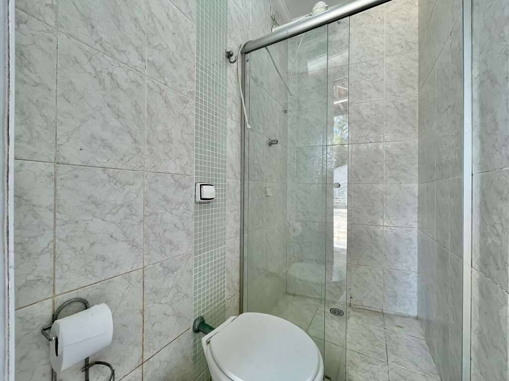 Casa de Condomínio à venda com 3 quartos, 215m² - Foto 18