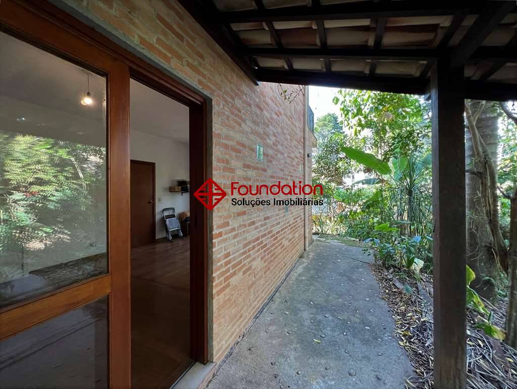 Casa de Condomínio à venda com 4 quartos, 369m² - Foto 23